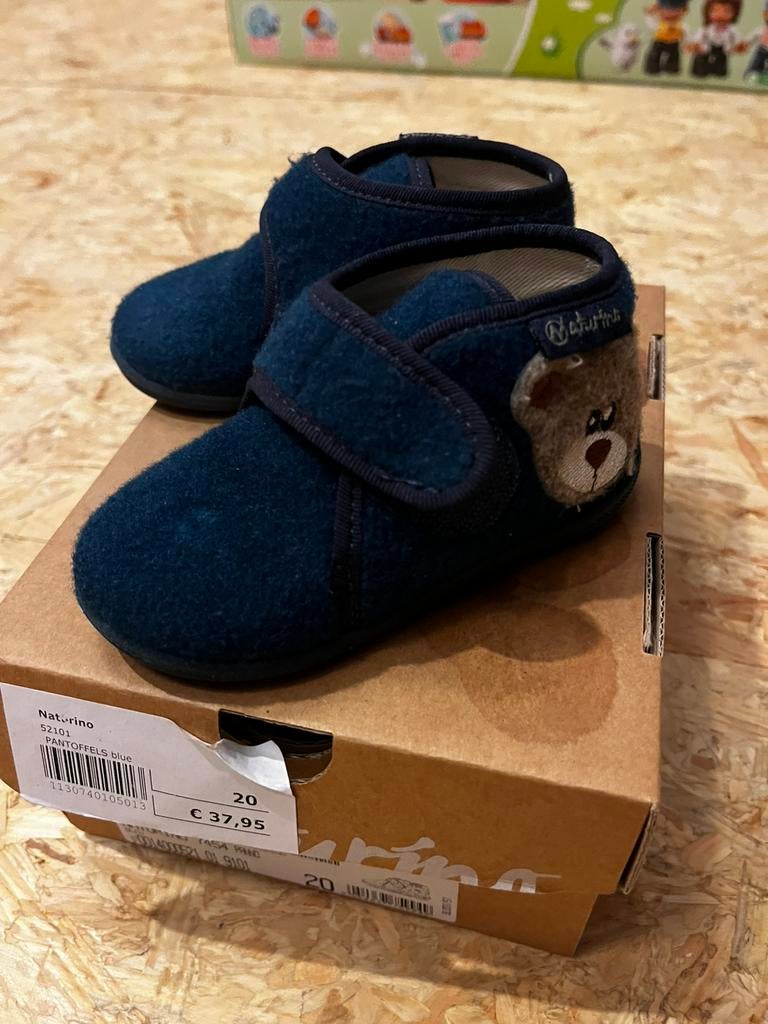 Naturino pantoffels maat 20, Garçon ou Fille, Comme neuf, Enlèvement, Pantoufles