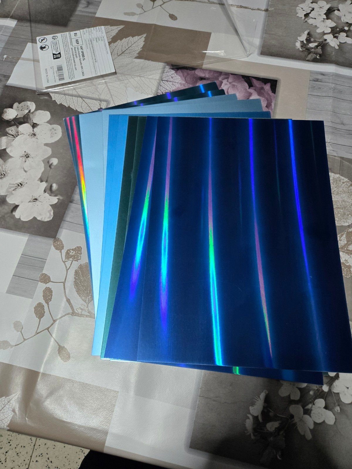 Lot de 10 feuilles cartonnées holographiques bleu/vert – N, Nieuw