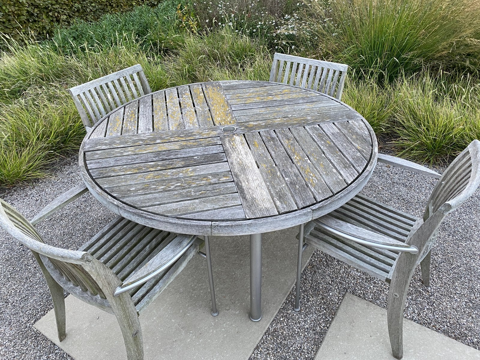Design tuintafel TEAK rond met 4 stoelen, Tuin en Terras, Ophalen, 4 zitplaatsen, Gebruikt, Teakhout