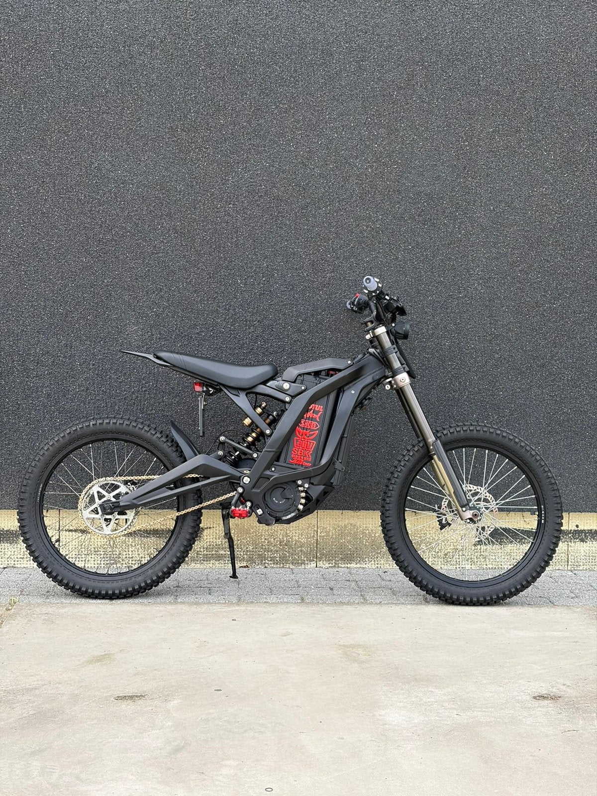 SUR-RON LIGHT BEE X 2022 | STRAATLEGAAL | 7.200 KM | €4.490, Enlèvement, Comme neuf