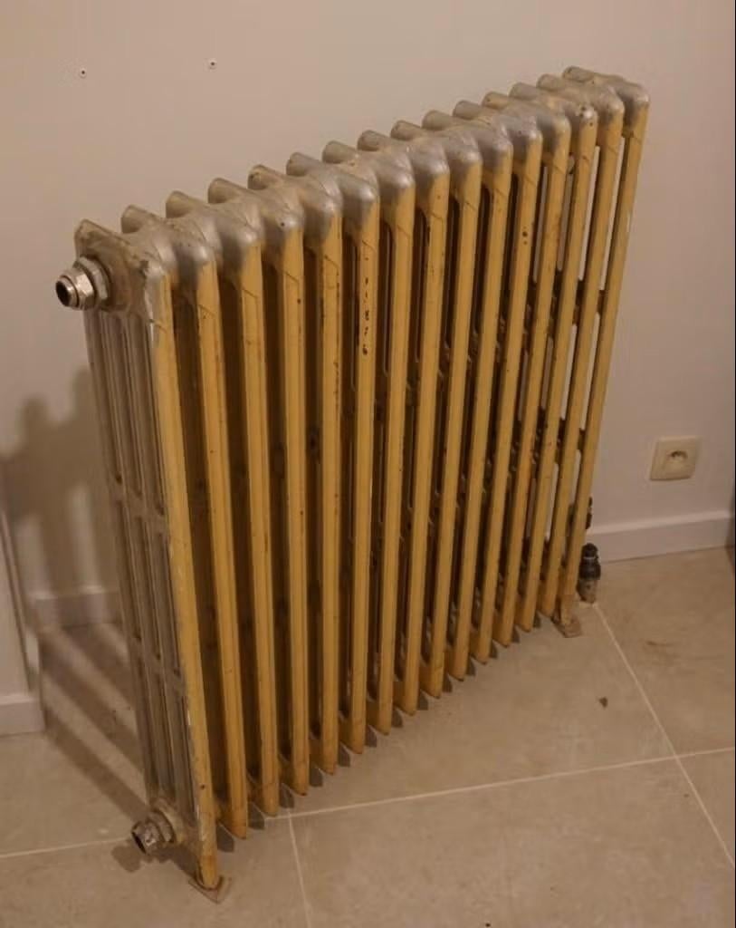 Radiateur en fonte, Bricolage & Construction, 800 watts ou plus, Enlèvement, Utilisé, 80 cm ou plus