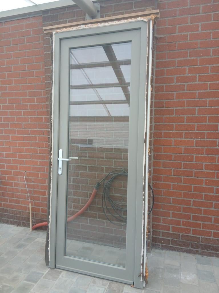 Achterdeur te koop, Doe-het-zelf en Bouw, Kunststof, Zo goed als nieuw, Inclusief glas, 225 cm of meer