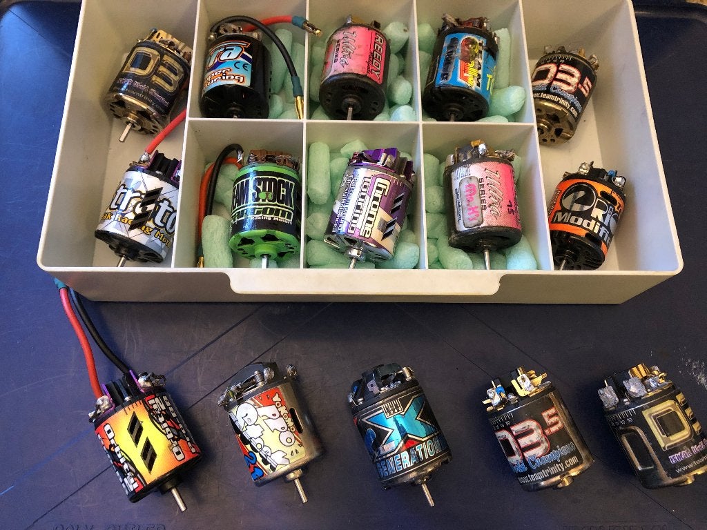 vintage RC Motors 15 st REEDY, LRP, TRINITY, YOKOMO, KINWALD, Hobby en Vrije tijd, Ophalen
