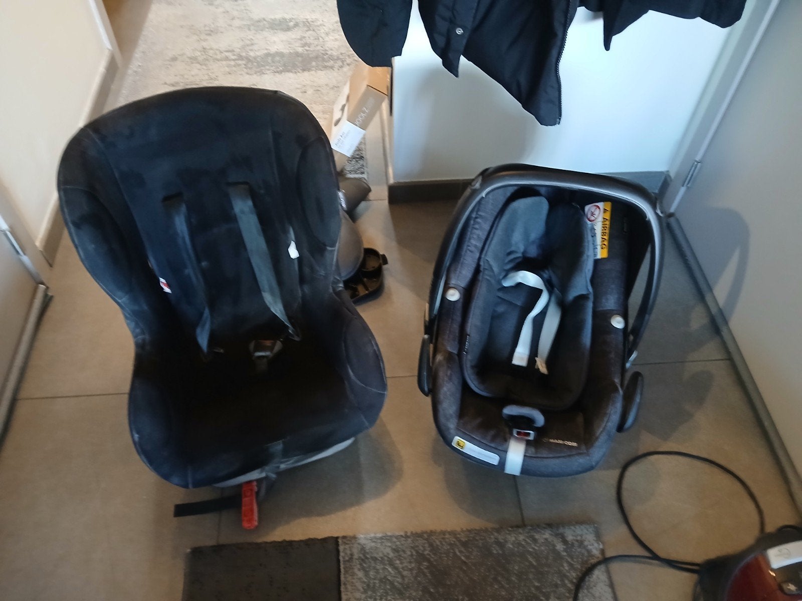 Maxi cose en auto stoel 2 stuk, Ophalen