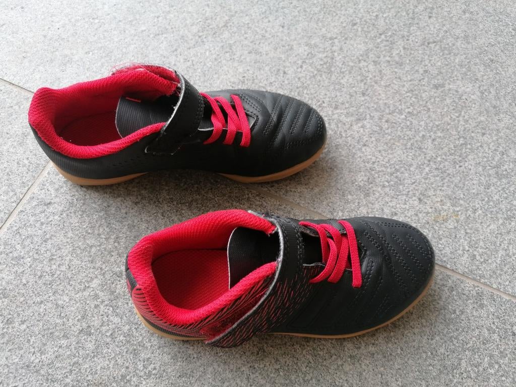 Kipsta schoenen maat 31 weinig gedragen, Enfants & Bébés, Vêtements enfant | Chaussures & Chaussettes, Enlèvement, Chaussures