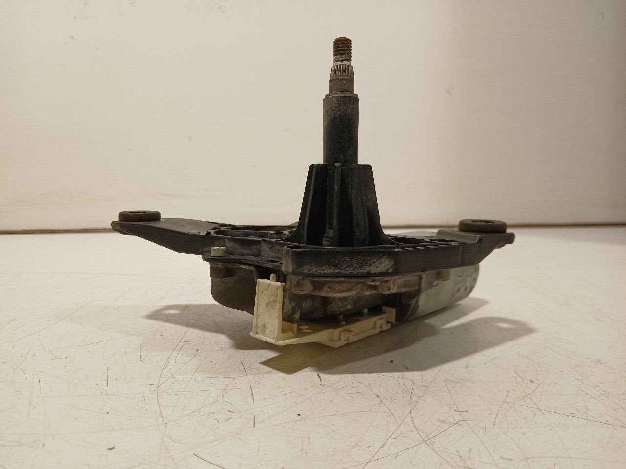 Ruitenwissermotor achter Renault Trafic, Auto-onderdelen, Onderdelen@venauto.nl, Van der Ven Autorecycling B.V., Gebruikt, Ettenseweg 76, 4706 PB Roosendaal, The Netherlands
