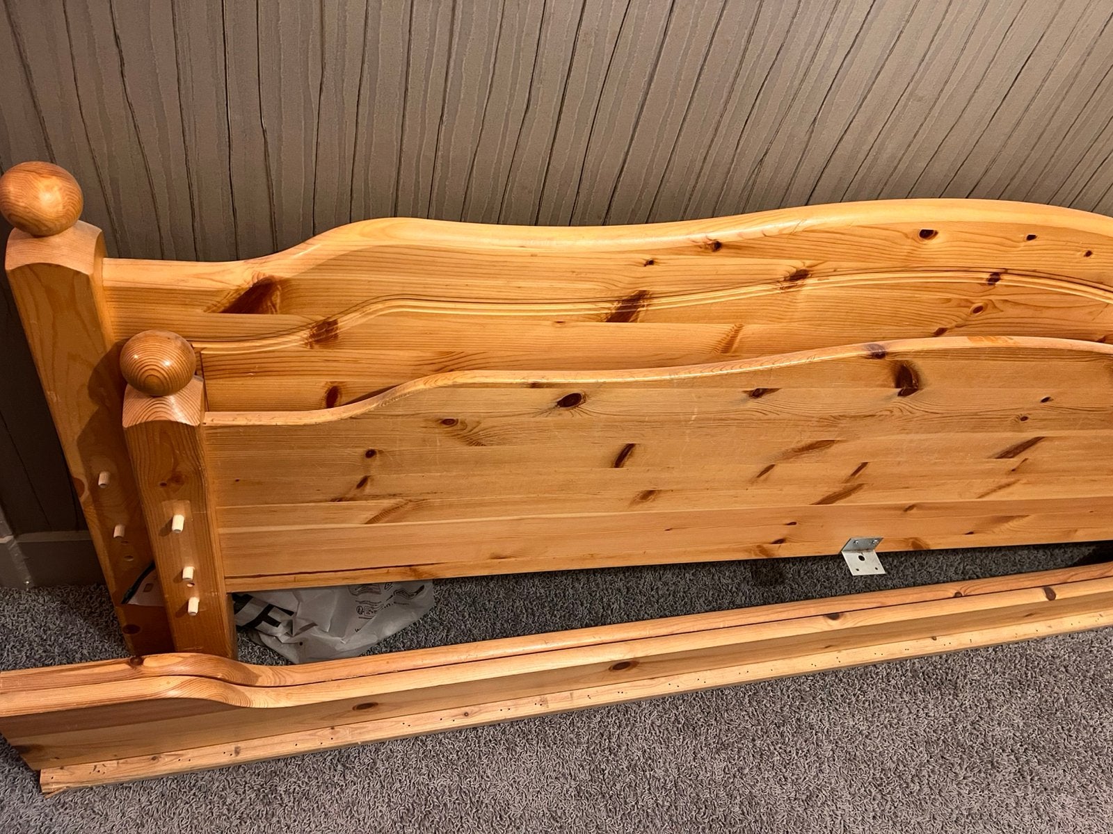 Volhouten bedframe 180x200, Ophalen