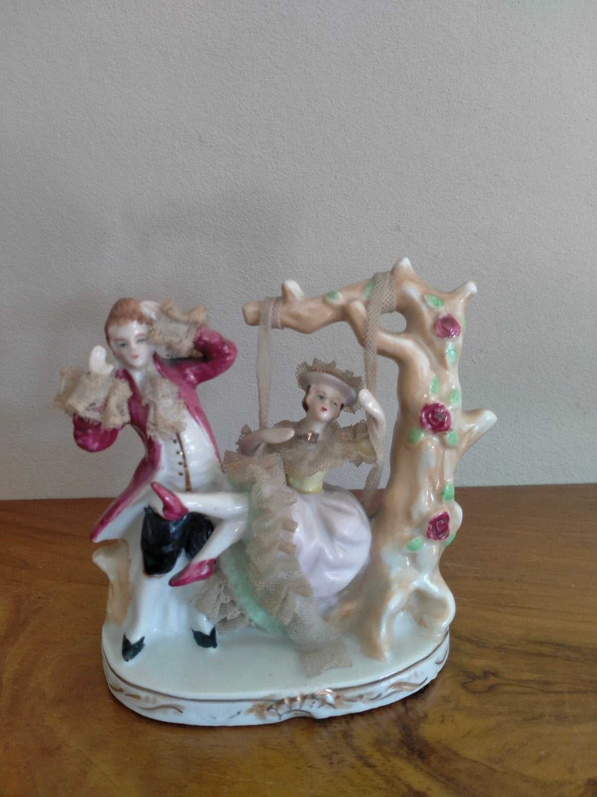 romantisch koppeltje in porselein., Antiek en Kunst, Ophalen