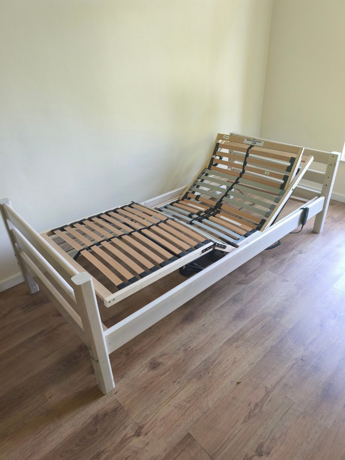 Lit électrique 90x200 Flexa + matelas comme neuf, Maison & Meubles, Chambre à coucher | Lits, Enlèvement, Une personne, Bois, 200 cm