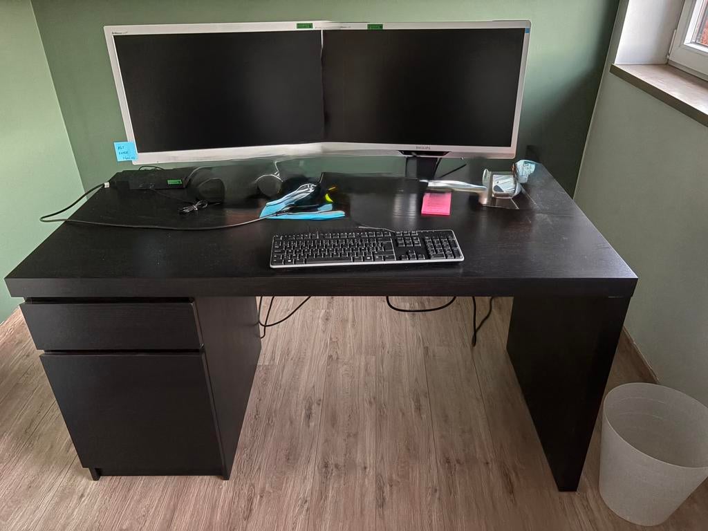 Bureau Malm Ikea - brun, Ophalen, Zo goed als nieuw