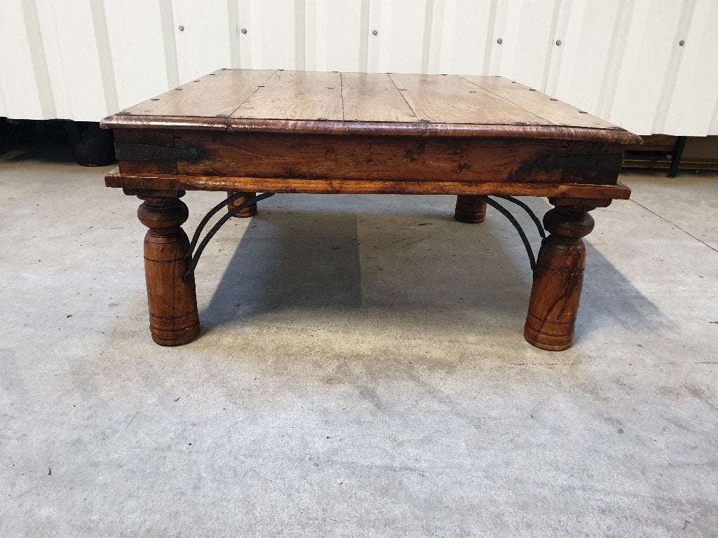 Massieve koloniale salontafel. Het kan geleverd worden., Ophalen, Gebruikt, Vierkant