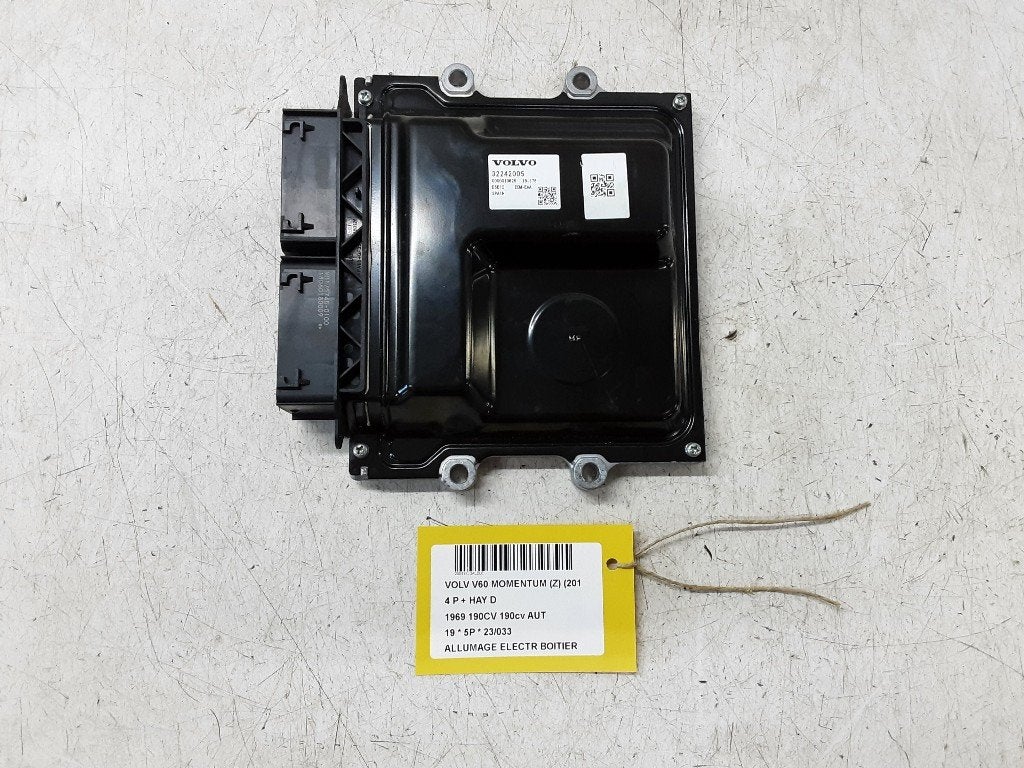 MODULE D ALLUMAGE Volvo V60 II (ZW) (32242005), Info@volvocars.com, Volvo Car Germany GmbH, Siegburger Straße 229
50679  Köln, DE