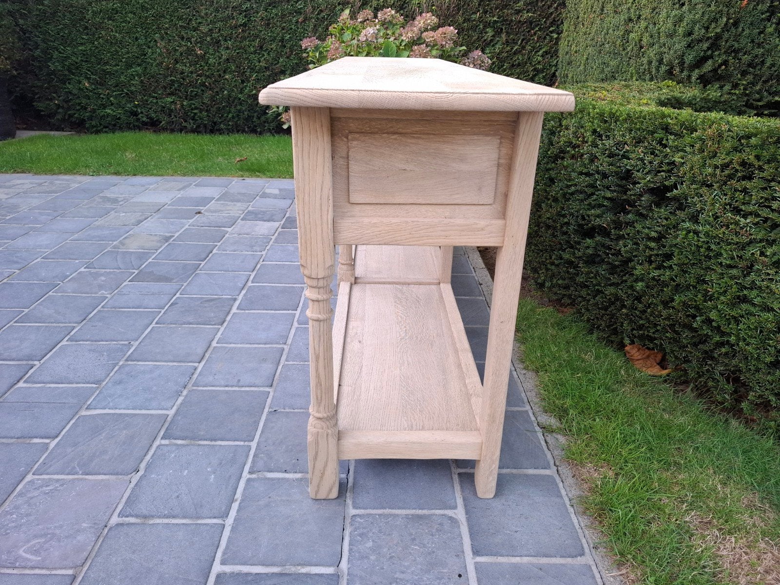 Table d'appoint en chêne entièrement massif. Aérogommé., Enlèvement ou Envoi