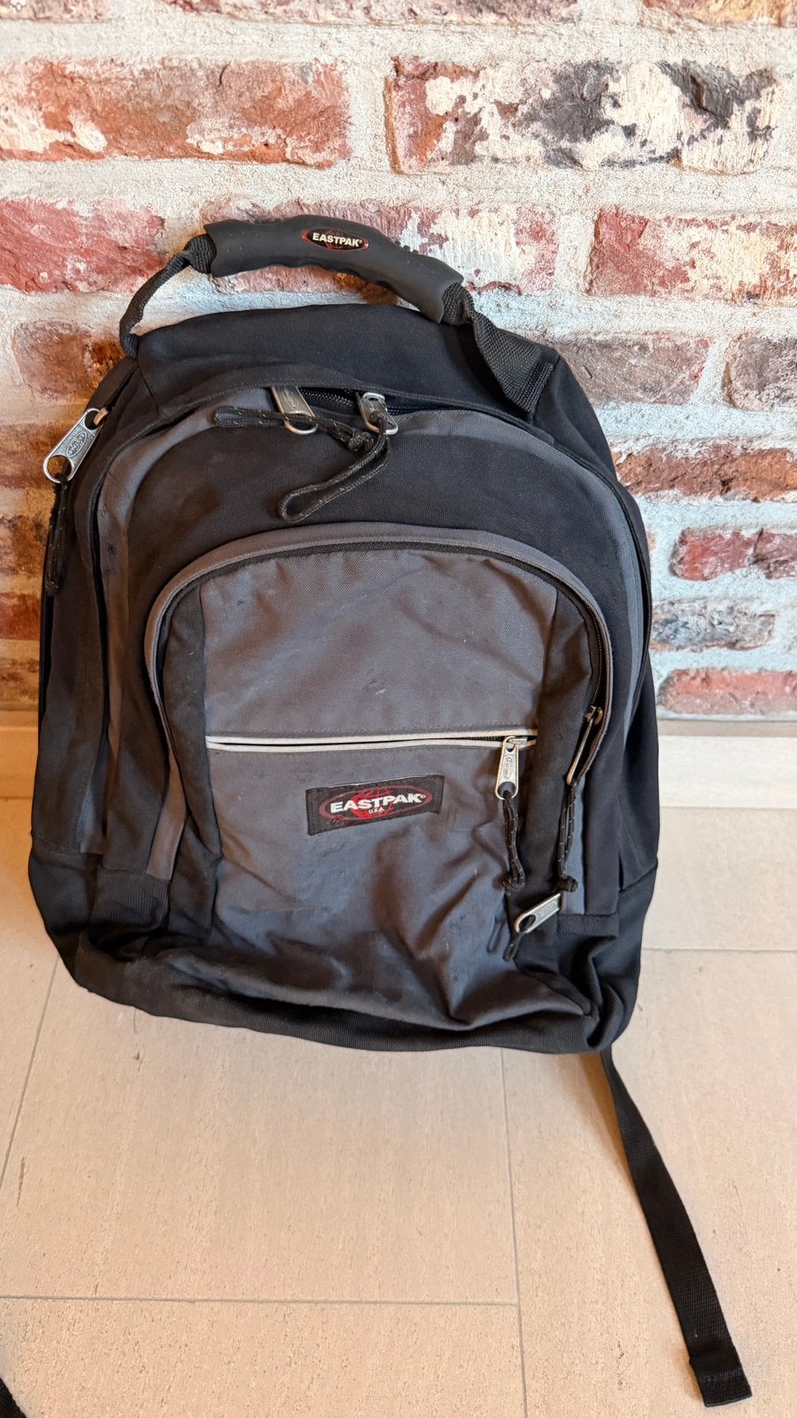 Rugzak eastpack, Ophalen, Gebruikt