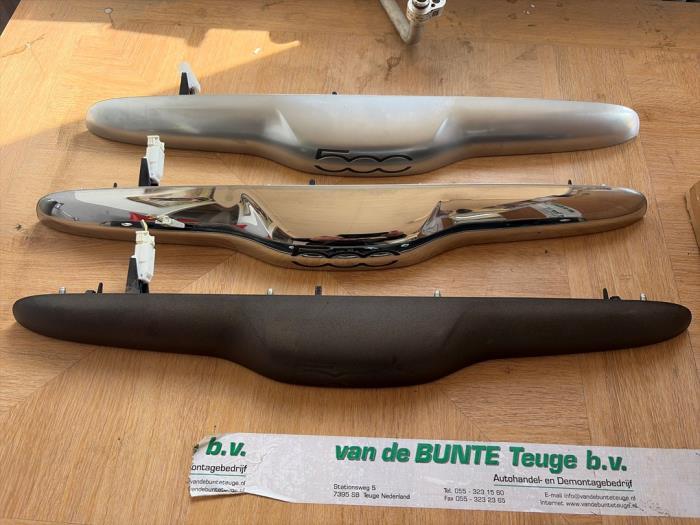 Poignée hayon d'un Fiat 500, -, 3 mois de garantie, Utilisé, Fiat