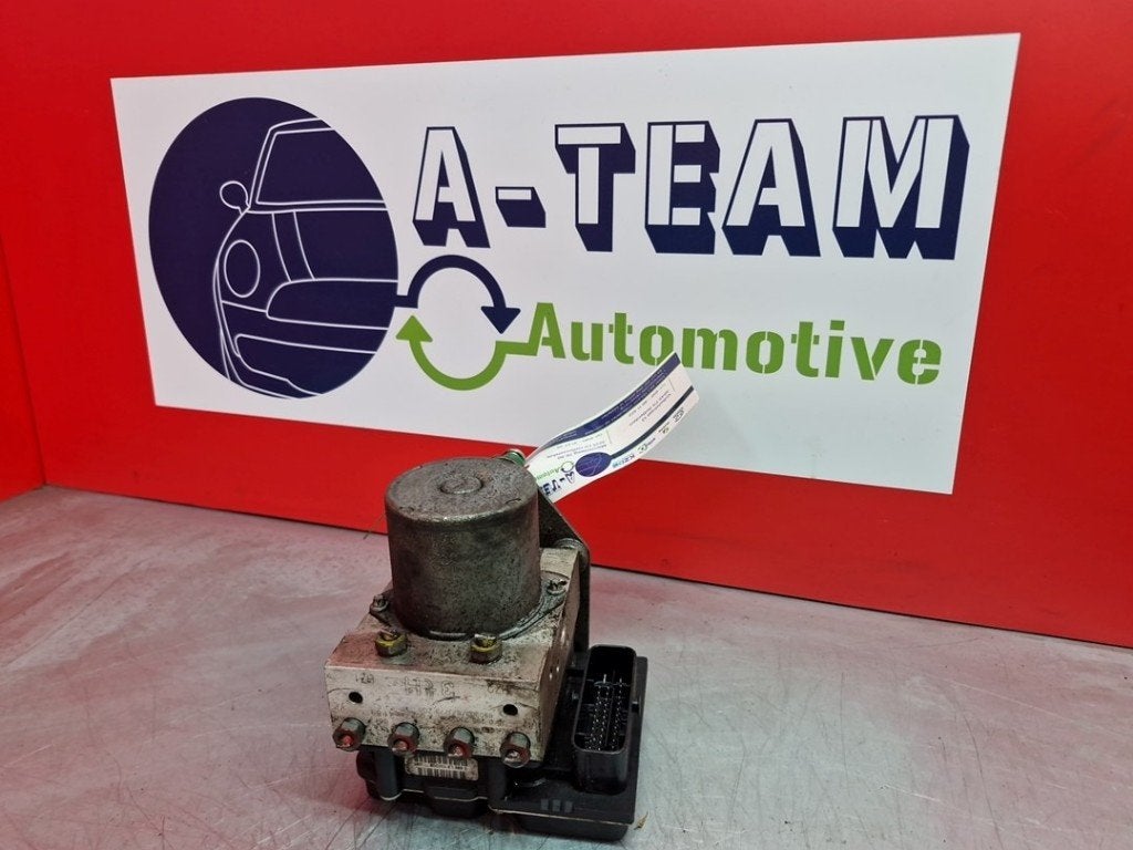 ABS POMP Mercedes-Benz Sprinter 3,5t (906.63), Robert Bosch AG, Gebruikt, Mercedes-Benz, Robert-Bosch-Allee 1
74232  Abstatt, DE