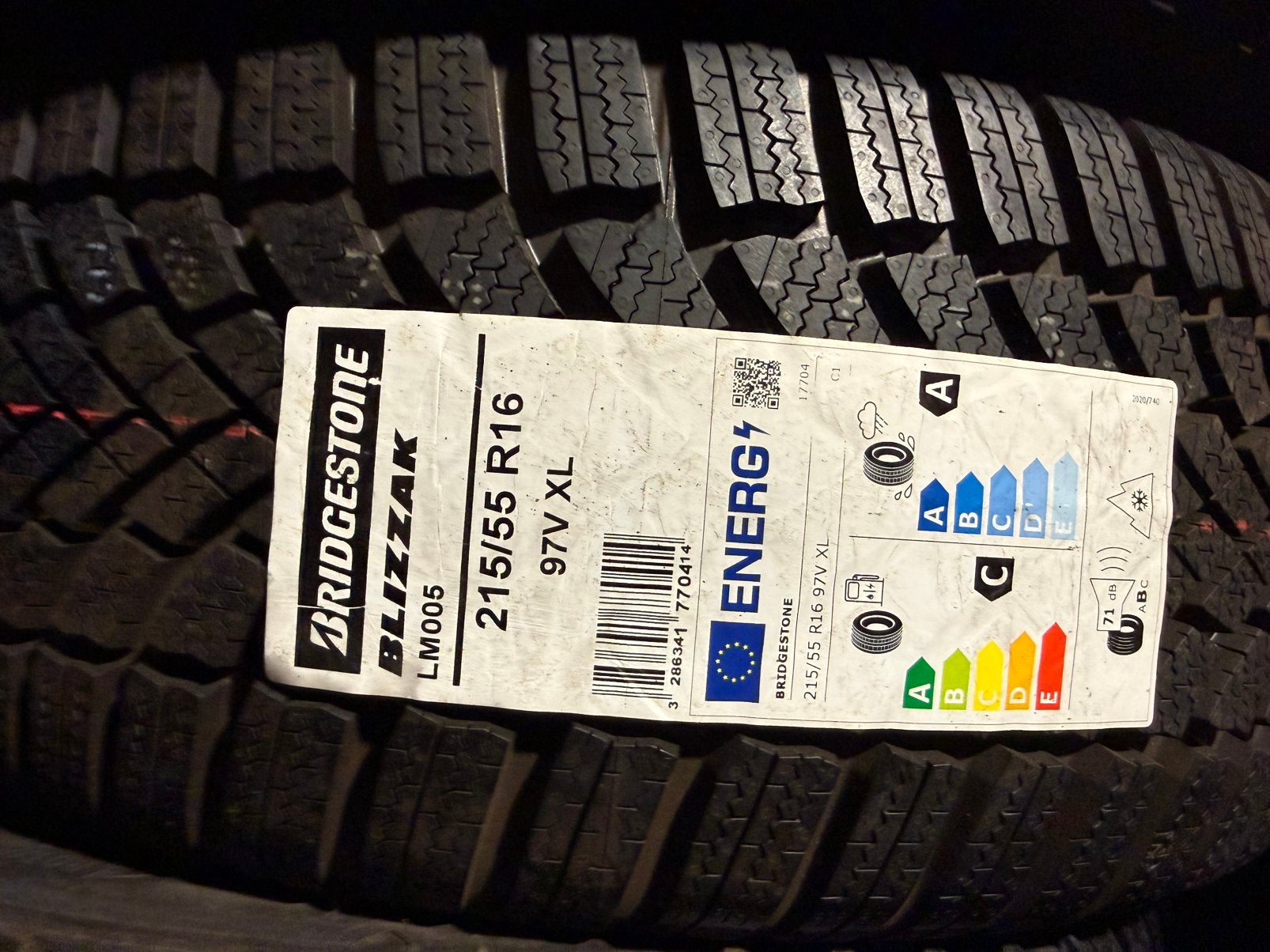 4 pneus hiver Bridgestone Blizzak 215/55 R16 97V XL – Neufs, Enlèvement ou Envoi, Pneus hiver, Pneu(s)
