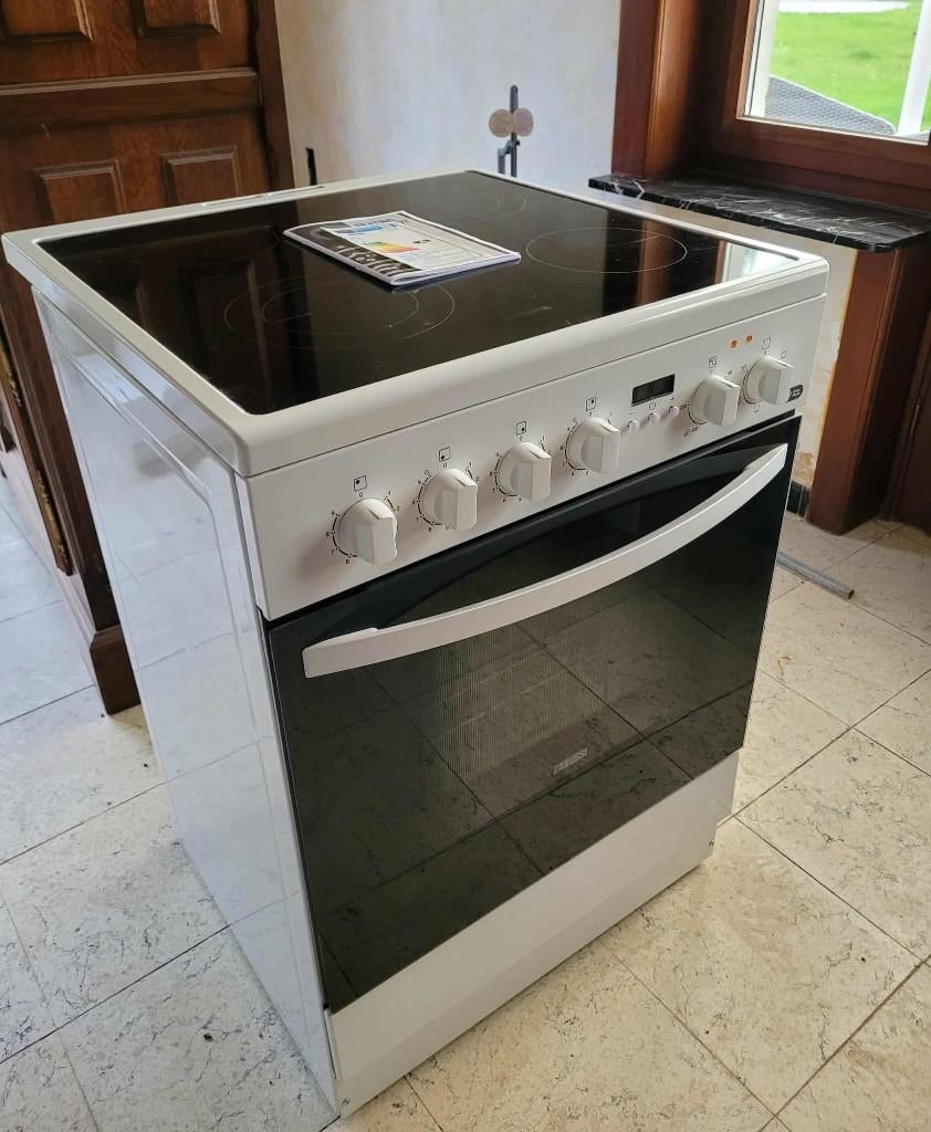 Zanussi kookfornuis, Ophalen, Keramisch, 4 kookzones, Zo goed als nieuw