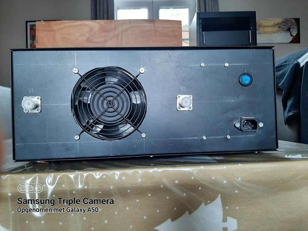 19 inch behuizingen compleet met werkende inhoud, Ophalen