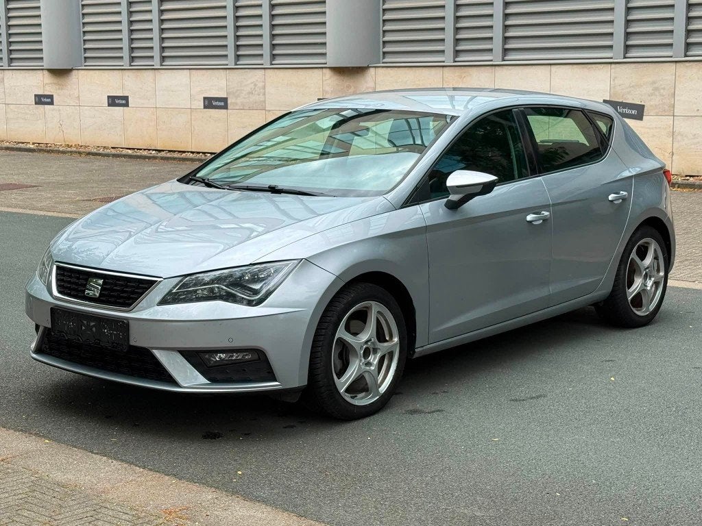 SEAT LEON/1.6TDI/2019, Autos, Seat, Entreprise, Leon, Rétroviseurs électriques, Diesel, Euro 6, Hatchback, 5 portes, Boîte manuelle