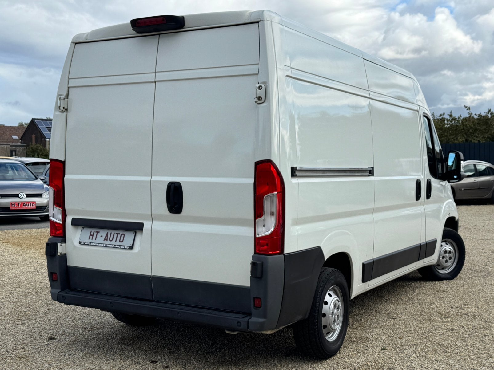 Peugeot Boxer 2.2 BlueHDI L2H2/Nieuwstaat/1 jaar garantEuro6, Voorwielaandrijving, Dealer onderhouden, Stof, 4 cilinders