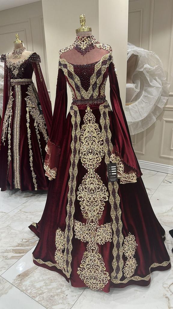 Traditionele henna jurk, Kleding | Dames, Ophalen, Zo goed als nieuw, Maat 38/40 (M)