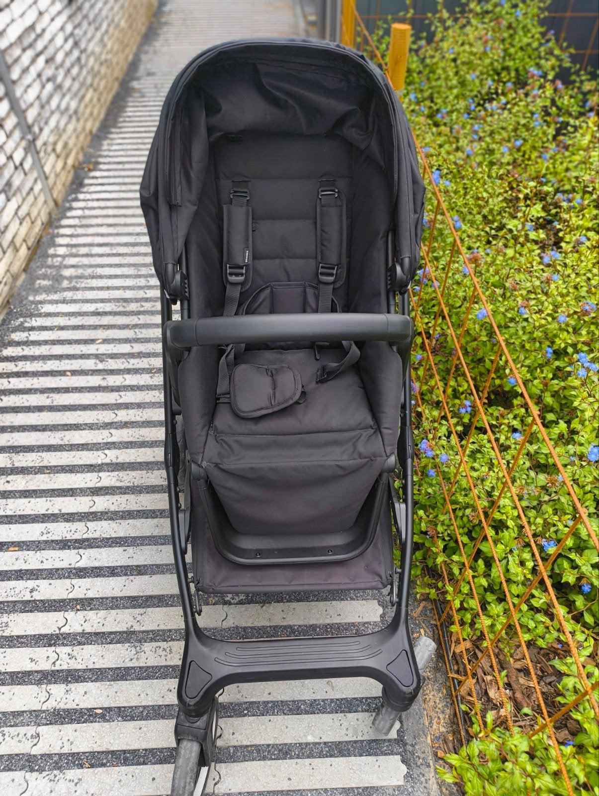 Buggy Thule, Enlèvement, Utilisé, Autres marques, Protection de pluie