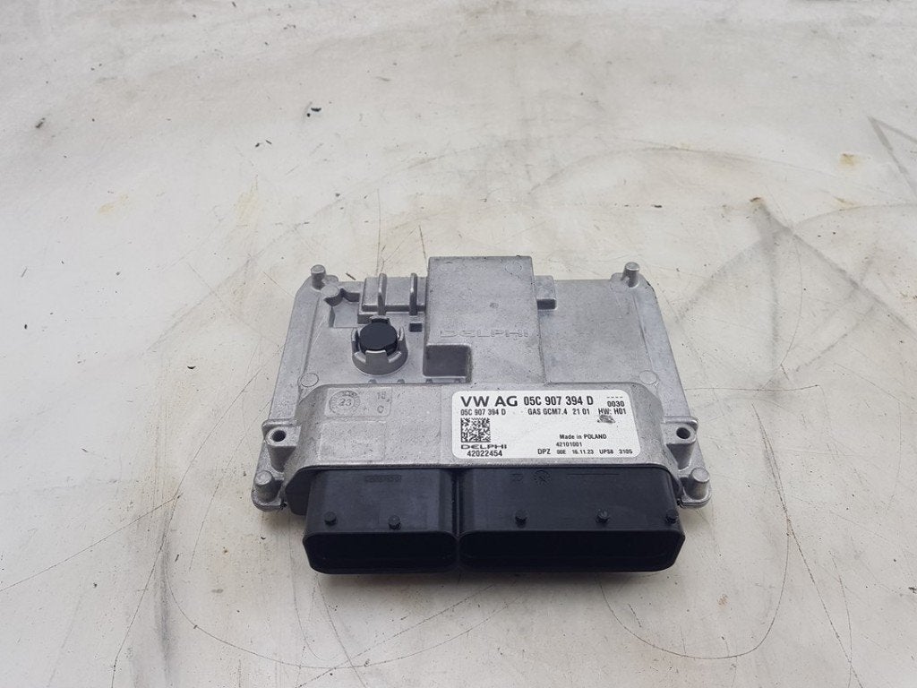 COMPUTER MOTOR Skoda (|05C907394D|05C906032J|05C906032J6F0|), Gebruikt, Skoda, Lisa.Scalzo@aptiv.com, Aptiv PLC