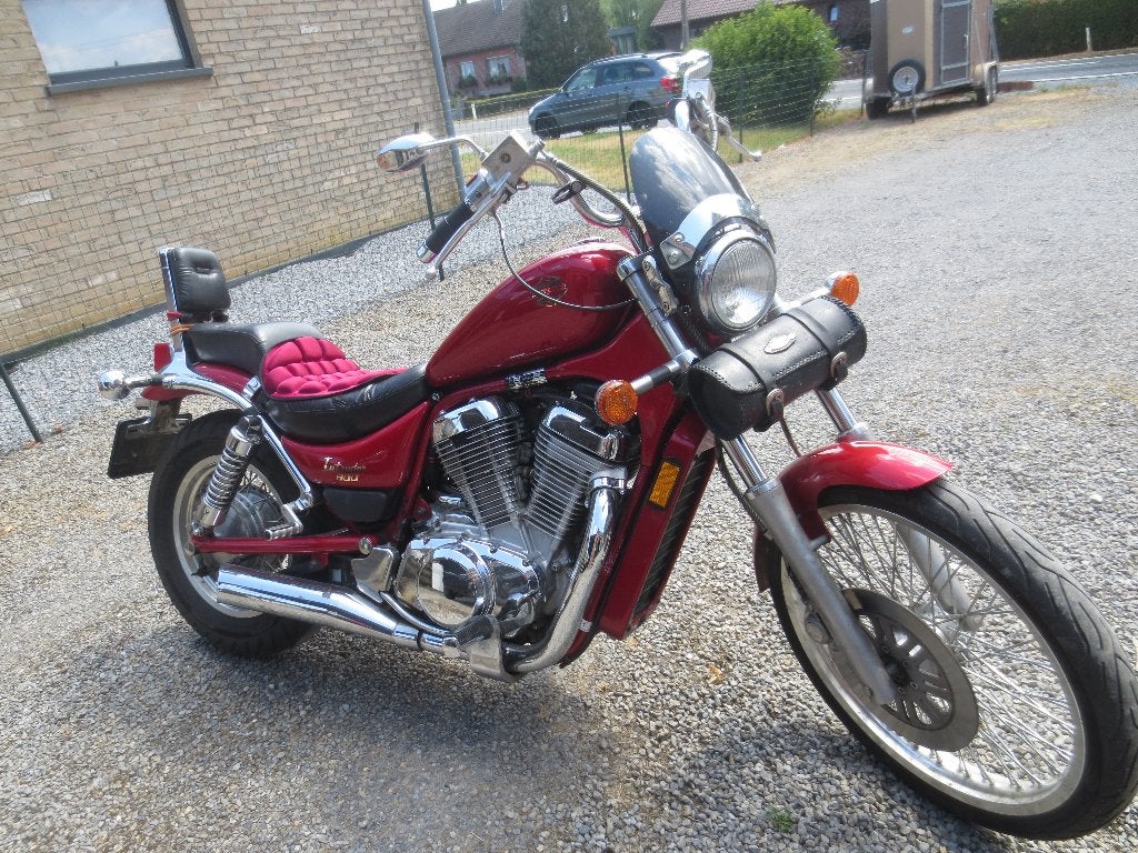 SUZUKI INTRUDER VS 800, Occasion, 2 cylindres, Manuelle, 800 cm³