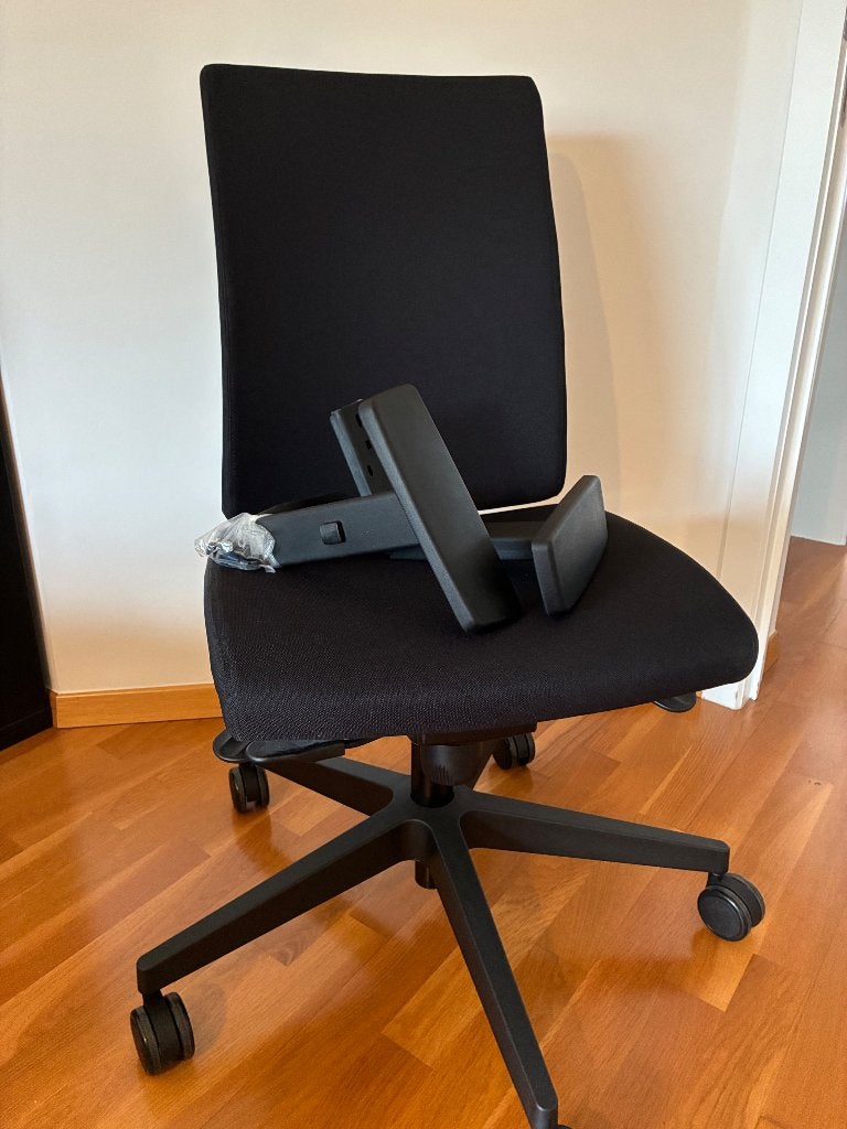 Bureaustoel Navigo black edition, Maison & Meubles, Chaises de bureau, Comme neuf, Enlèvement, Chaise de bureau, Ergonomique