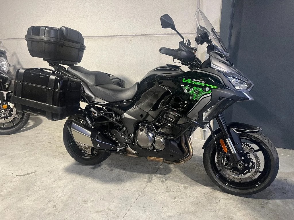 Kawasaki Versys 1000 S met givi TRK kofferset (bj 2022), Motoren, Bedrijf, Overig, Meer dan 35 kW, 1000 cc