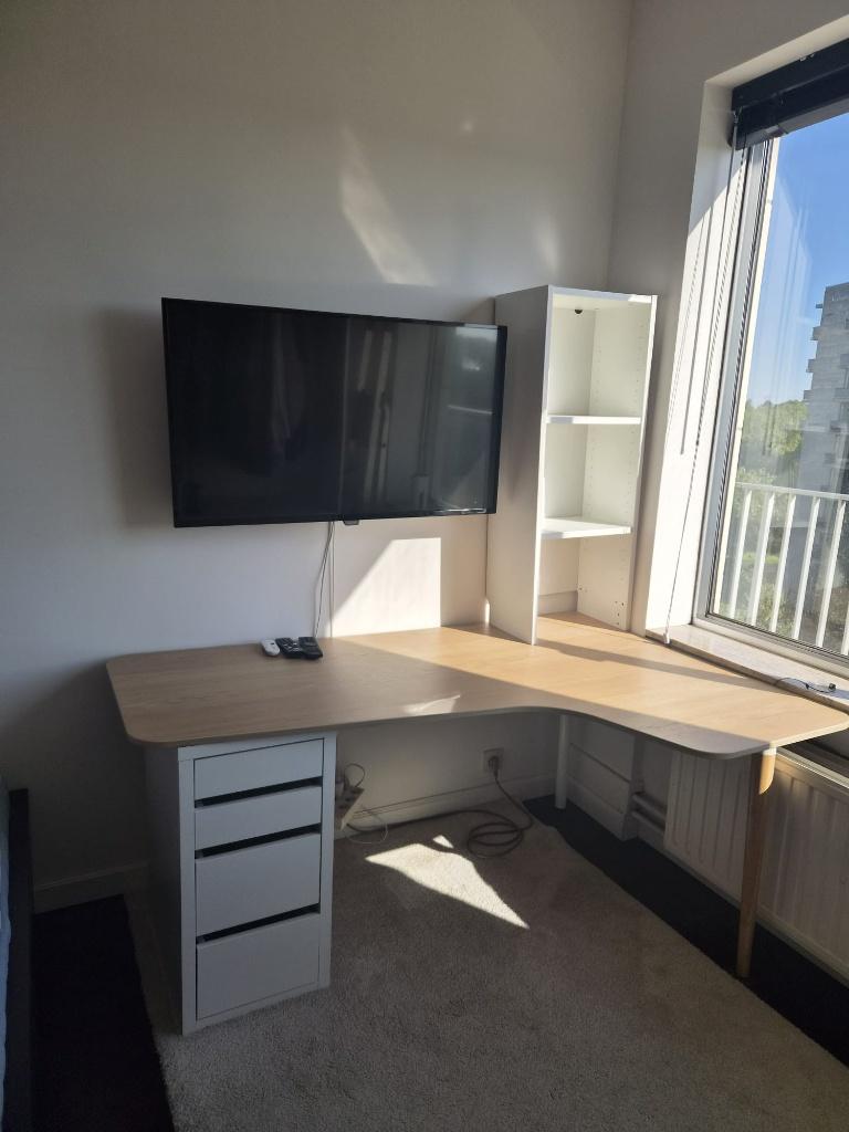 Bureau d'angle avec tiroirs et rangements, Scandinave, 160 cm, Bureau d'écolier, Comme neuf