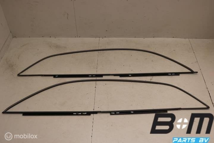 Titanium optiek pakket rond zijruiten Audi Q3 8U 8U0853703C, Auto-onderdelen, Gebruikt
