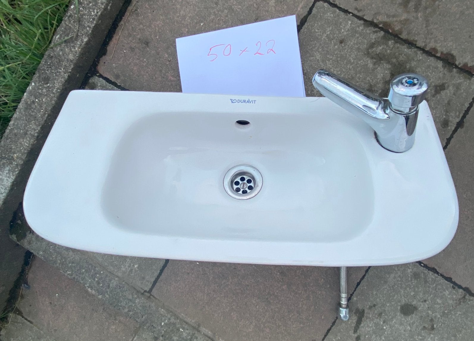 Lavabo met kraan, Ophalen, Zo goed als nieuw