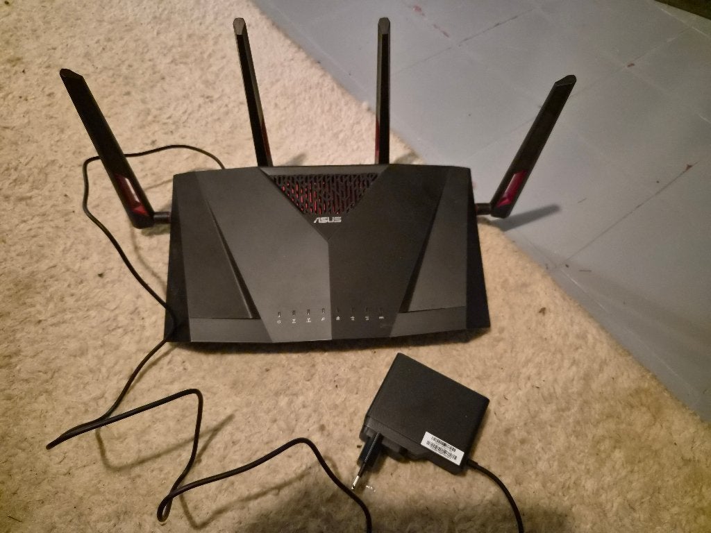ASUS RT-AC88U Dual band Gigabit gaming and VPN Router, Computers en Software, Ophalen, Gebruikt, Router, ASUS