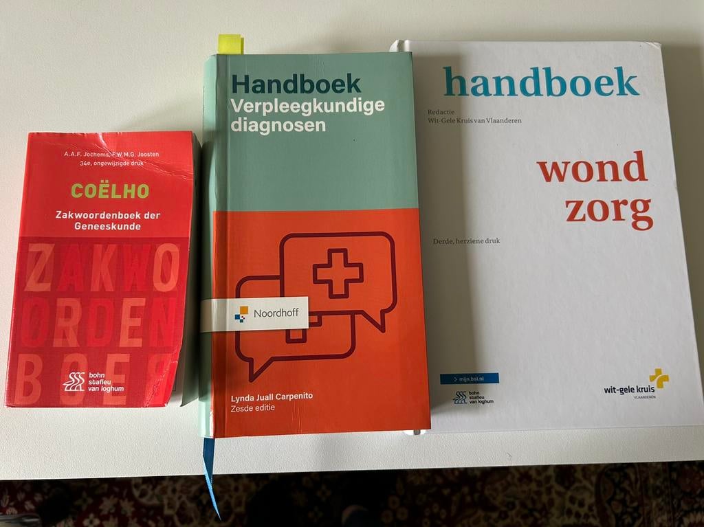 Studieboeken graduaat basisverpleegkunde, Ophalen, Zo goed als nieuw