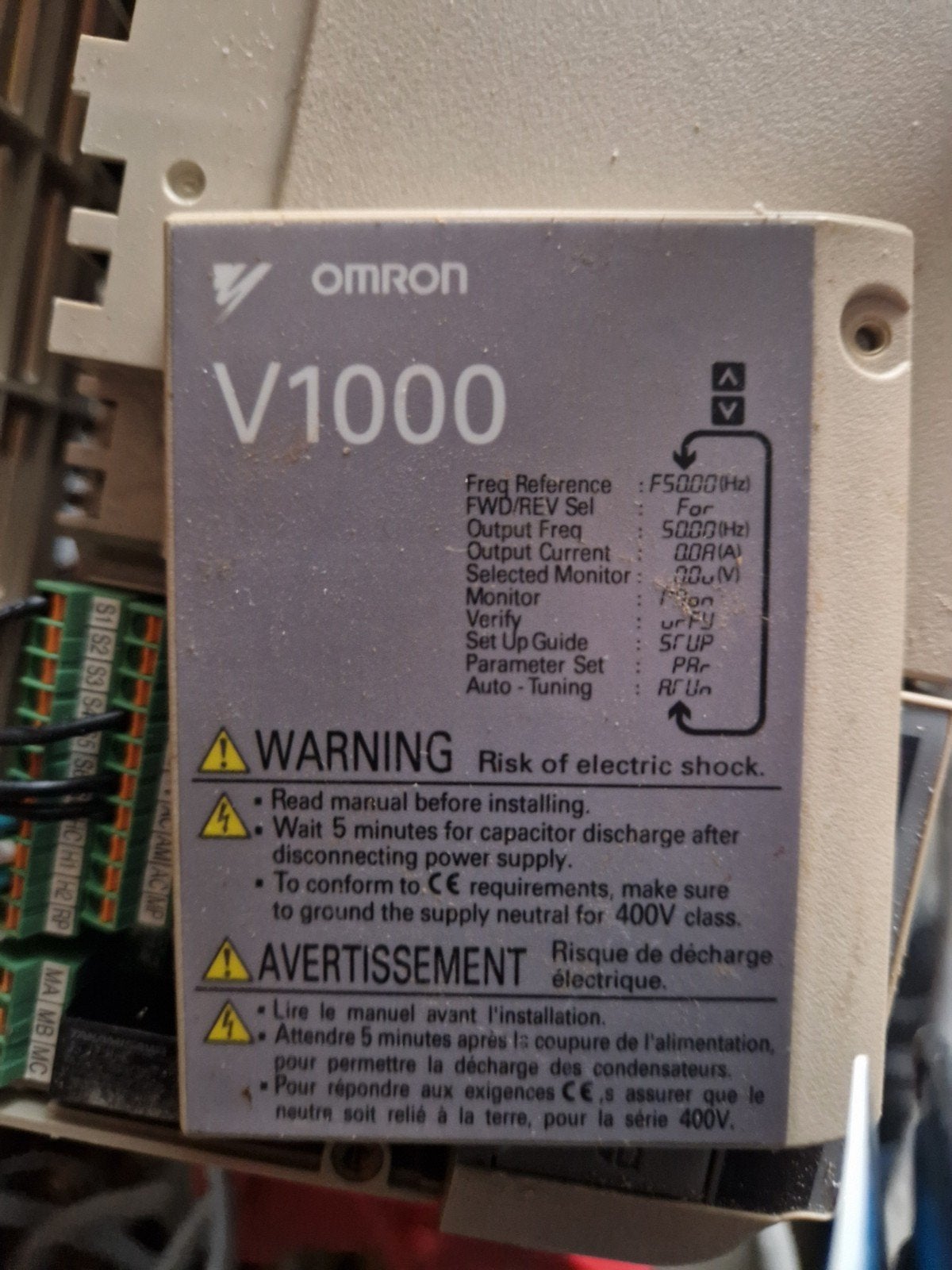 Variateur de fréquence OMRON v1000 4 KW, 3 X 220 V, Enlèvement