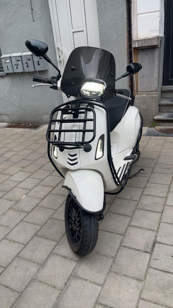 Vespa sprint wit, Enlèvement ou Envoi, Comme neuf