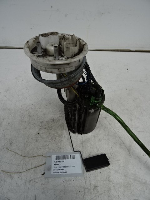 POMPE CARBURANT C Audi A4 Avant (B7) (01-2004/06-2008), Auto-Union-Straße  1,
85057  Ingolstadt, DE, Info@audi.de, Audi, Utilisé