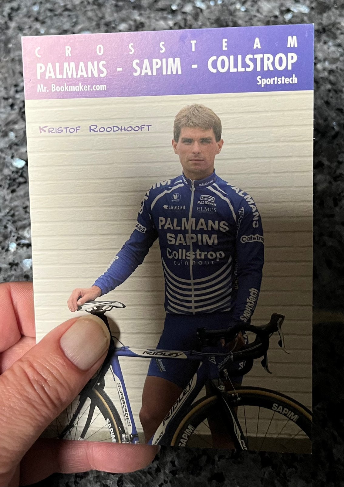 Le cycliste Kristof Roodhooft, Enlèvement, Comme neuf