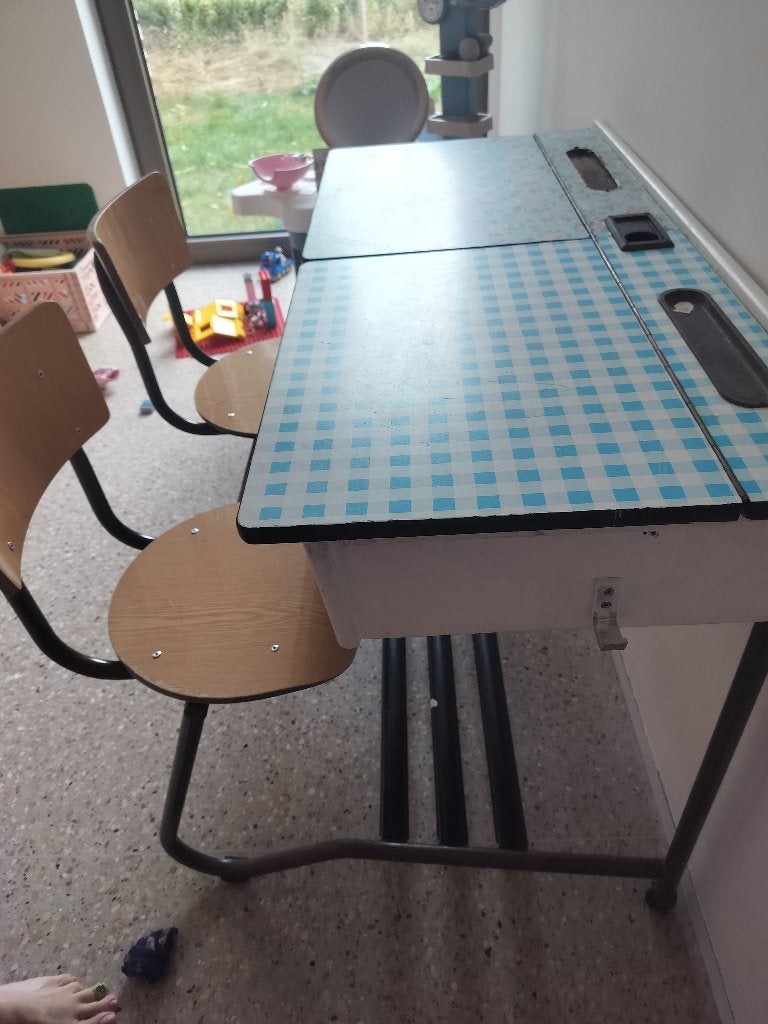 Schoolbank gratis, Enlèvement