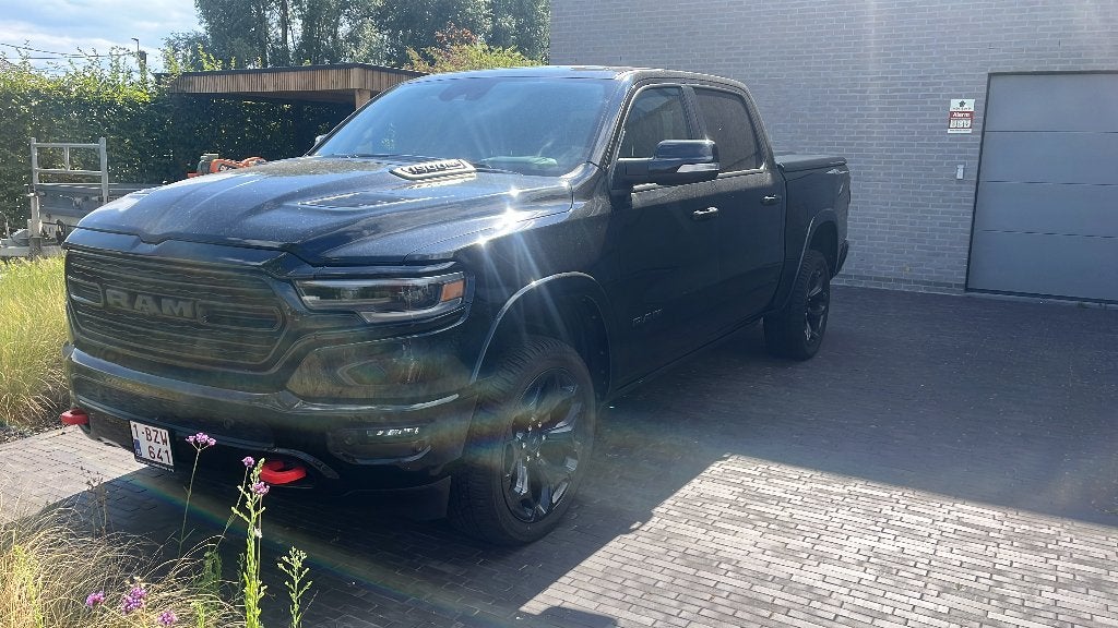 dodge ram Limited 1500 HEMI V8 5.7L, Autos, Cuir, Achat, Euro 6, Noir