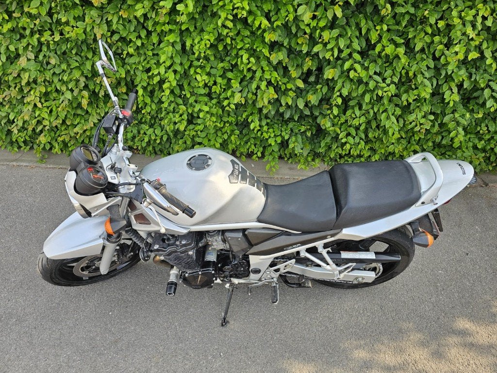 Suzuki BANDIT GSF 650 | 15 000 KM | EN PARFAIT ÉTAT, Entreprise, Occasion, Plus de 35 kW, Échappement sport