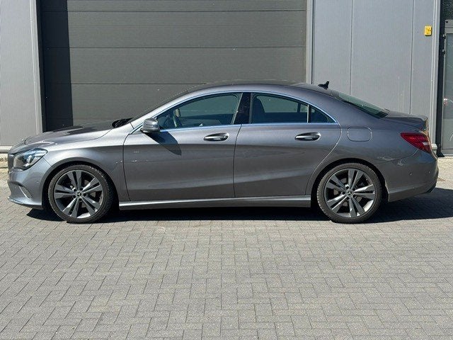 Mercedes-Benz CLA automaat 42.000km, Auto's, 4 cilinders, Parkeersensor, Leder en Stof, Zwart