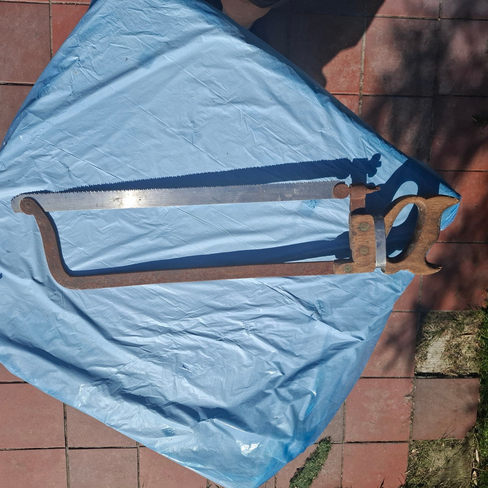 Ancienne scie de boucher. Fabrication anglaise.