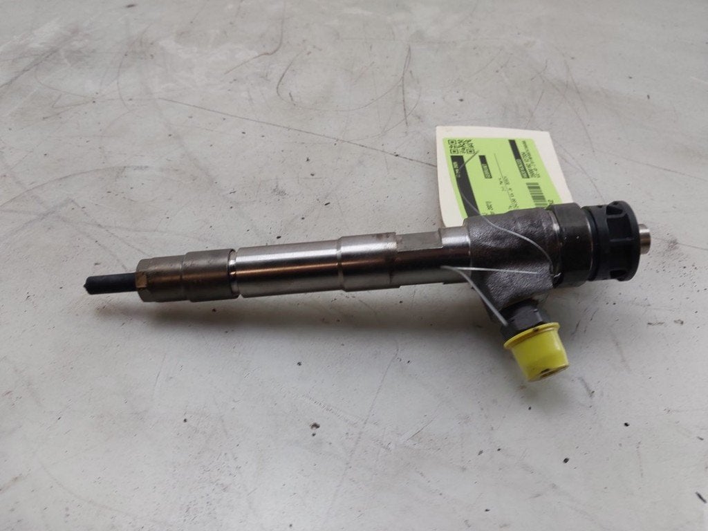 INJECTEUR FAP Renault Kangoo Express (RFK) (01-2020/-), Robert Bosch AG, Renault, Utilisé, Robert-Bosch-Allee 1
74232  Abstatt, DE