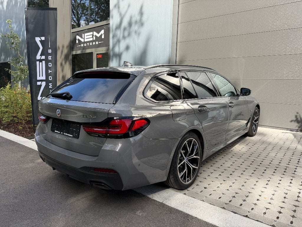 BMW 530e Touring X-Drive M-Sportpakket,GARANTIE,VOLLE OPTIE, Auto's, BMW, https://public.car-pass.be/vhr/ee3af8e6-29f6-4c59-b3a6-239c0eb7caf7