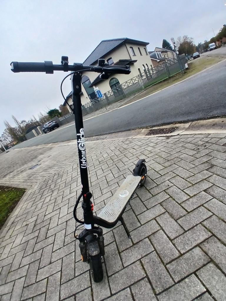 ik verkoop mijn step wegens niet meer in gebruik, altijd net, Enlèvement, Comme neuf, Step électrique (E-scooter), Urban glide