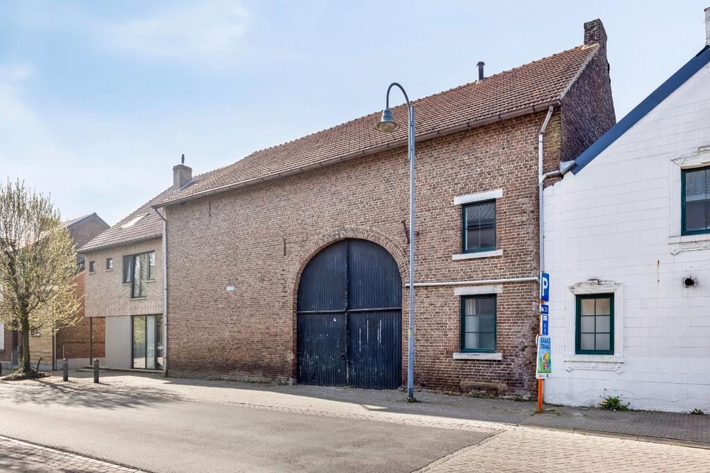 Schuur met vergunning als woonst met plannen, Immo, 540 m², 7 kamers, Provincie Limburg, 200 tot 500 m²