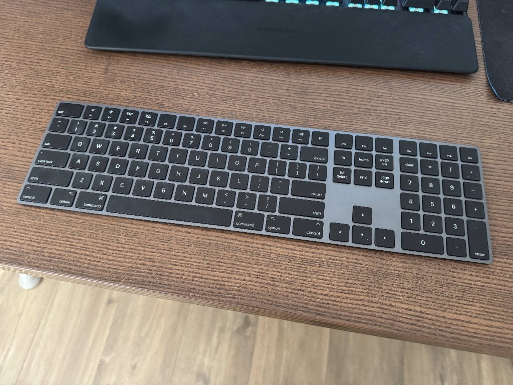 Magic Keyboard met numeriek toetsenblok - Engels (US), Computers en Software, Toetsenborden, Ophalen, Qwerty, Zo goed als nieuw